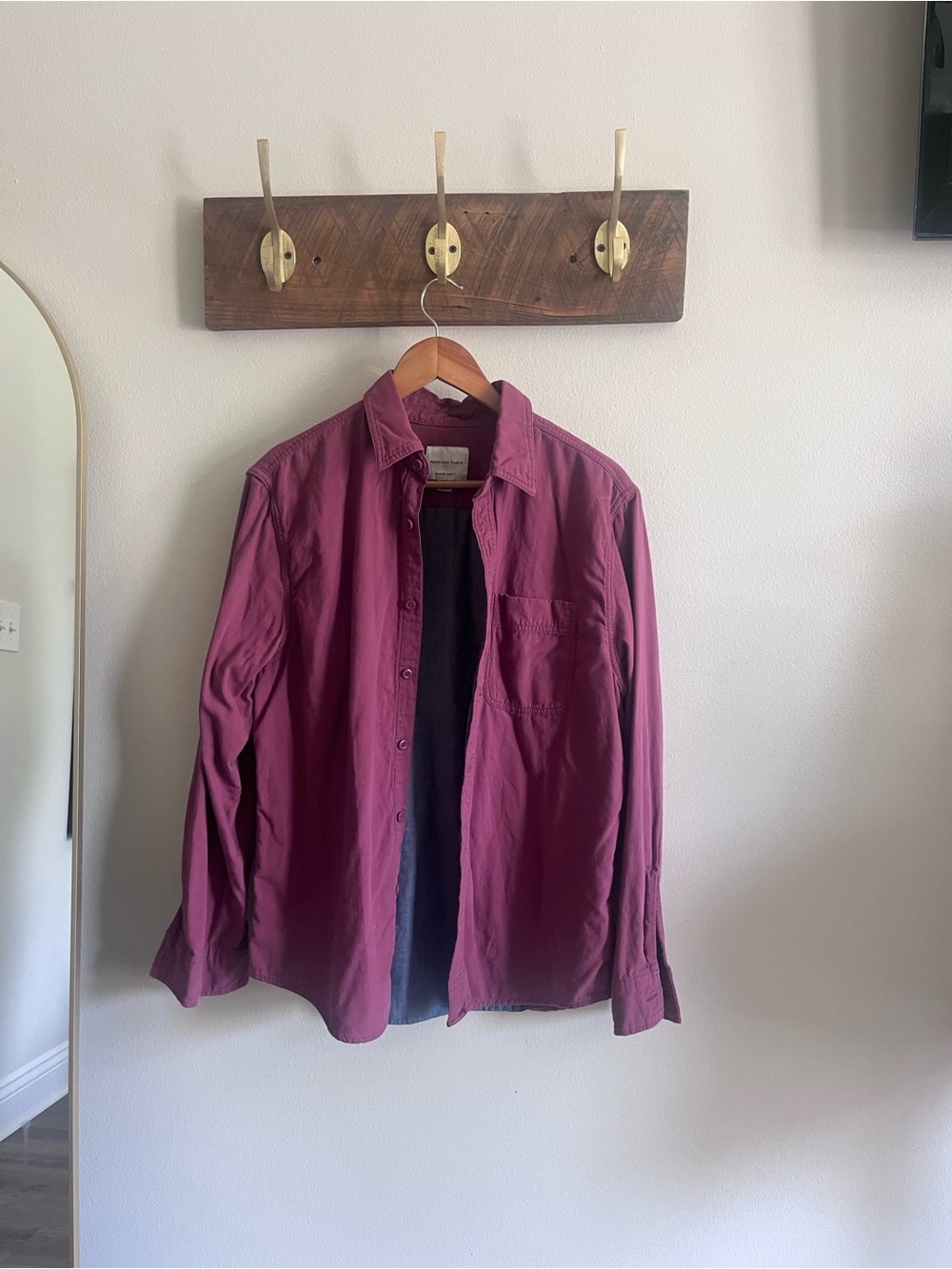 American Eagle Men's Casual Button-Up Shirt Jacket in Berry